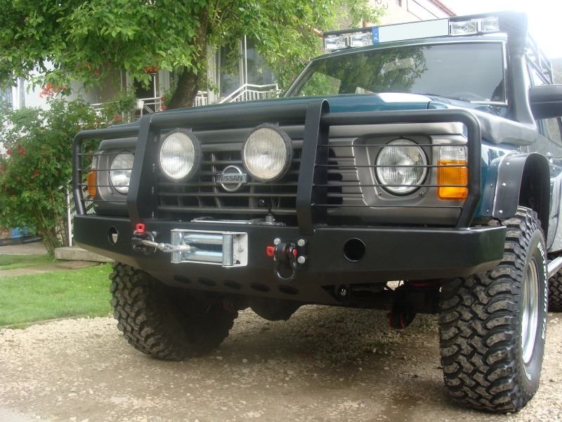Přední nárazník Nissan Patrol GR Y60