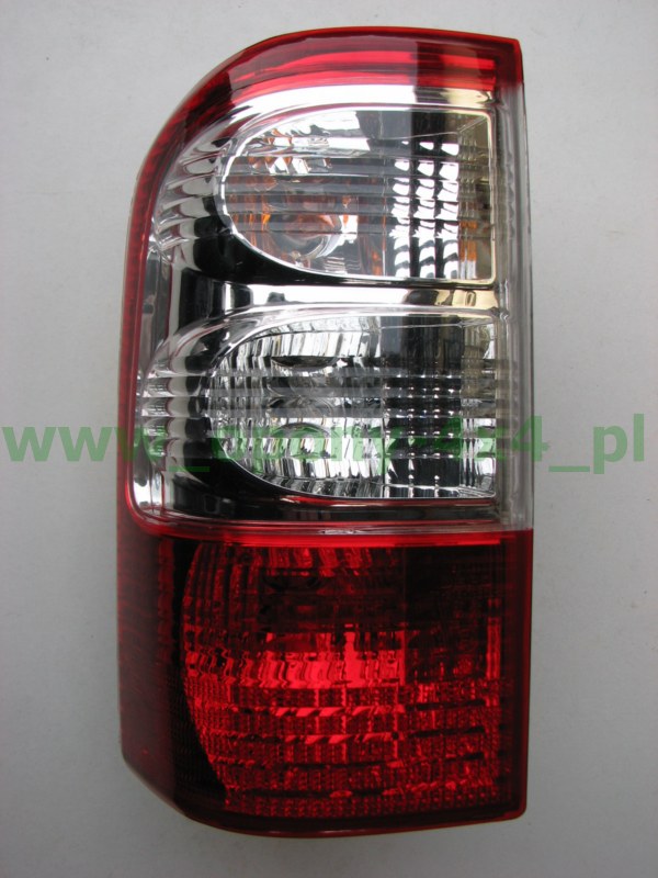 Zadní světlomet Nissan Patrol GR Y61  (2003-2005)