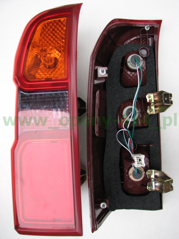 Zadní světlomet Nissan Patrol GR Y61 GU4 (2005-2009)