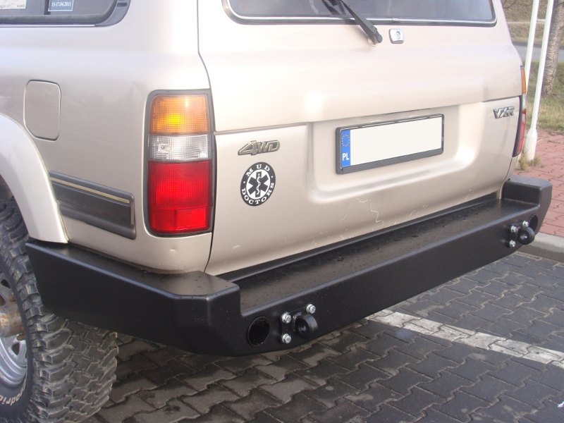 Zadní nárazník Toyota LC 80