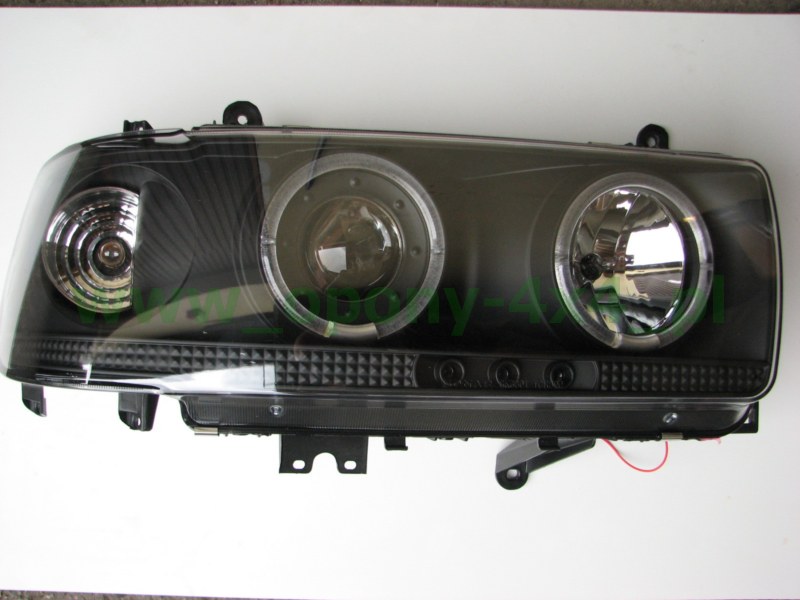 Reflektor přední (černý nebo stříbrný) "tuning" Toyota HDJ 80, FJ 80 1989-1997 