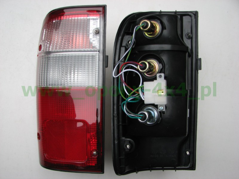 Světlomet zadní Toyota Hilux 1998-2002