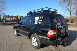 Zadní nárazník Toyota LC 100