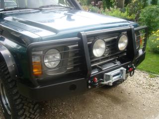 Přední nárazník Nissan Patrol GR Y60