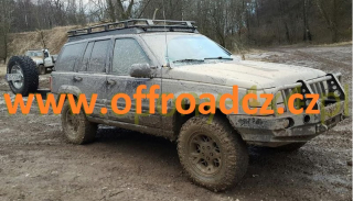 Přední nárazník s lůžkem pro naviják Jeep Grand Cherokee ZJ 1993-1999